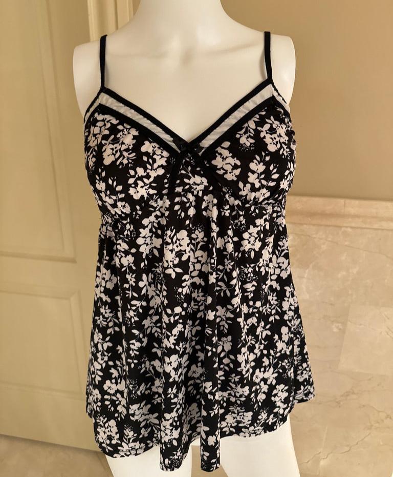 cami top with flowers - adora archive